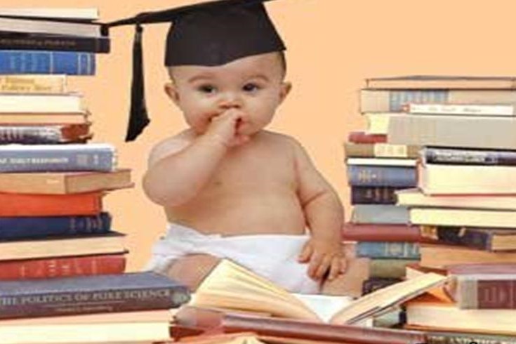 Материнский капитал можно направить на учебу в ВУЗе или оплату проживания в общежитии