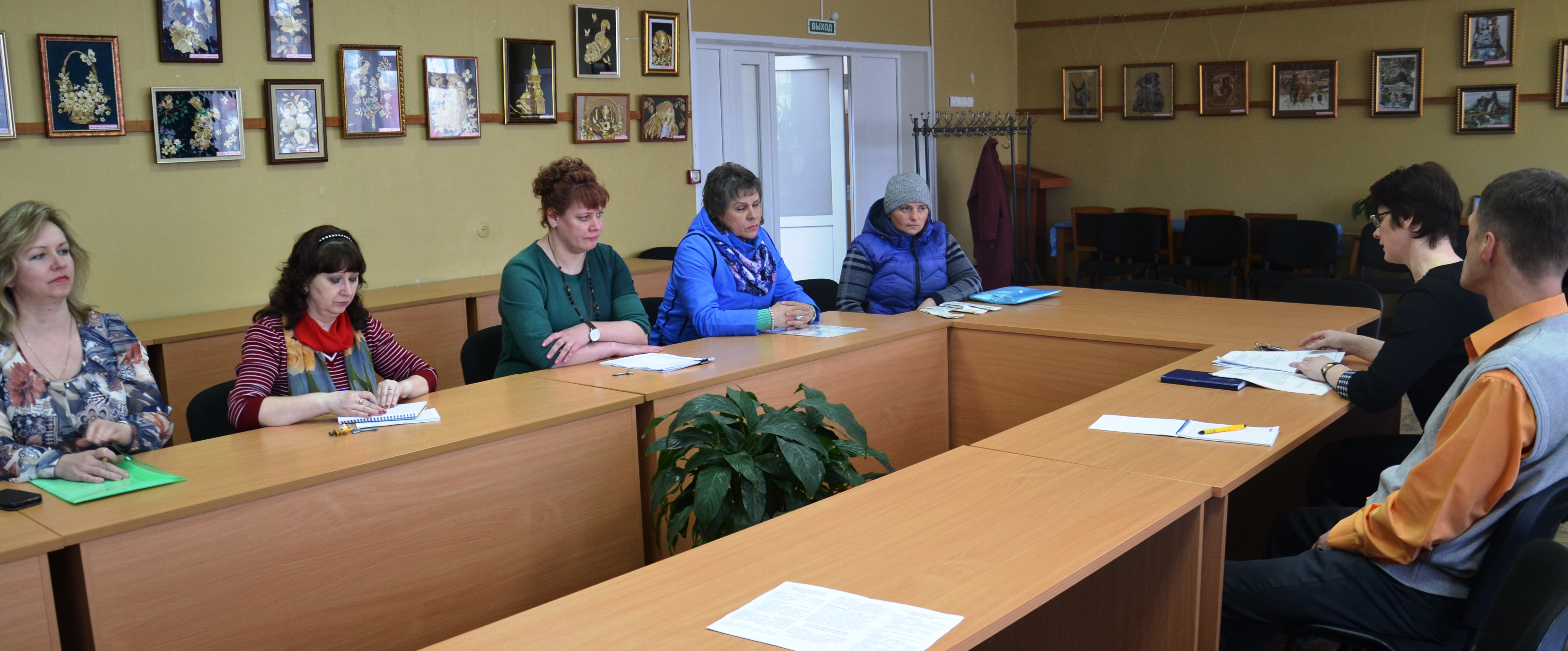 Начальник Отдела ПФР приняла в Красногородском районе участие в  межведомственной комиссии 