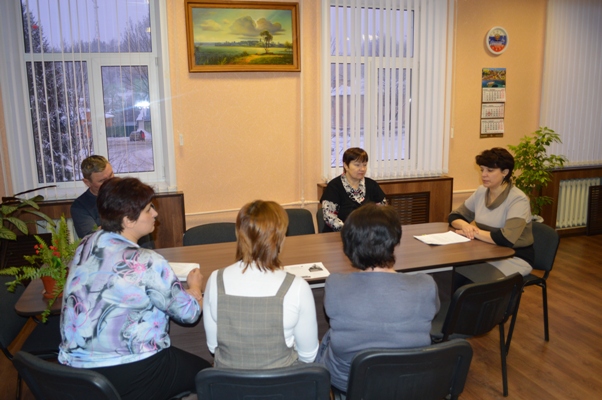 Изменения в пенсионном законодательстве обсудили с  работающими пенсионерами поселка Идрица 