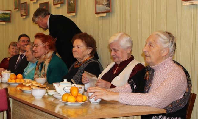 В Печорском районе членов  клуба «Ветеран»  пригласили вступить в группу Управления  ПФР в социальной сети