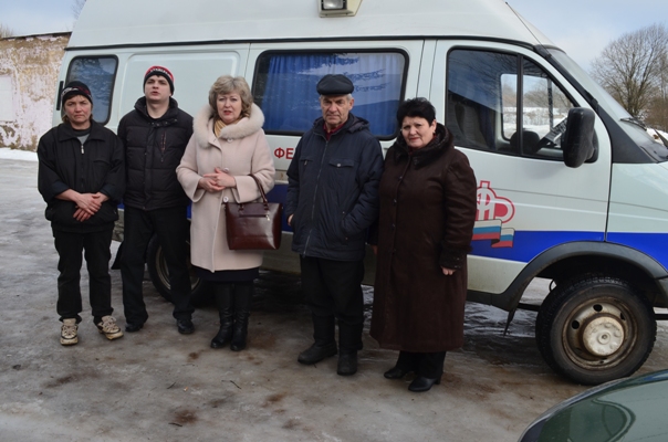 Мобильная клиентская служба Пенсионного фонда провела прием жителей Маевской волости  Новосокольнического района