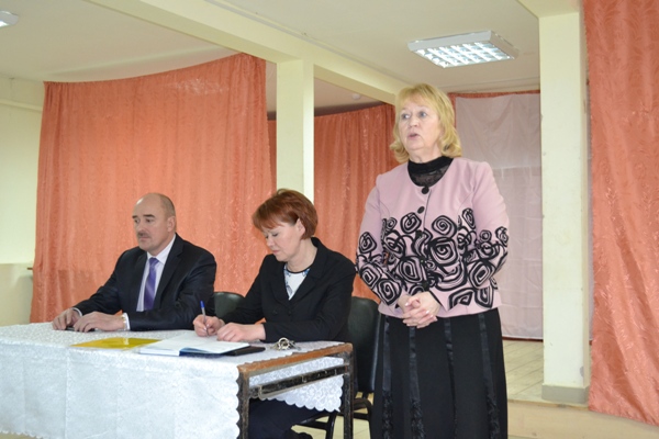 В Струго-Красненском районе продолжаются встречи с населением