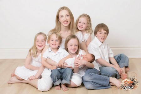 В Рязанской области свыше 3 тысяч женщин, родивших и воспитавших до 8 лет пять и более детей, получают досрочную страховую пенсию по старости