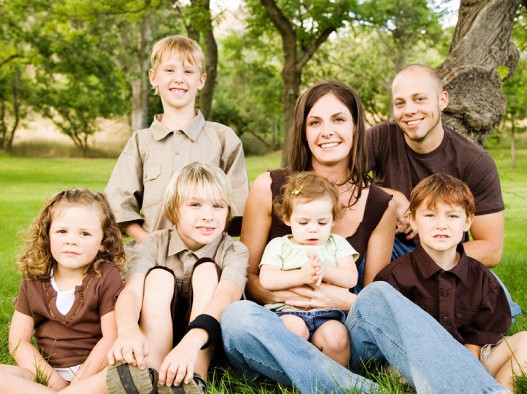 Женщины с  пятью и более детьми, родители и опекуны детей – инвалидов  имеют право на досрочную пенсию 