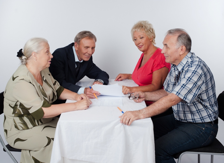 Не пропустите срок подачи заявлений об изменении варианта получения набора социальных услуг