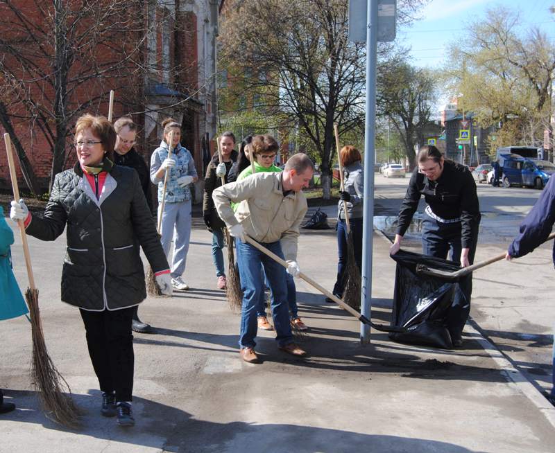 Отделение Пенсионного фонда РФ по Самарской области  присоединилось к городскому субботнику