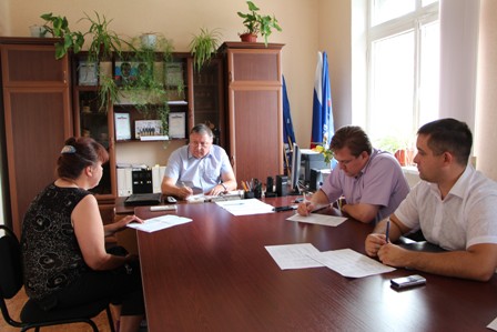 Защищать права пенсионеров, повышая качество услуг