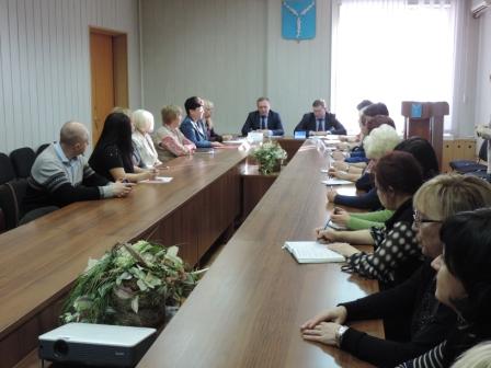 Участники круглого стола обсудили нововведения в социальной сфере