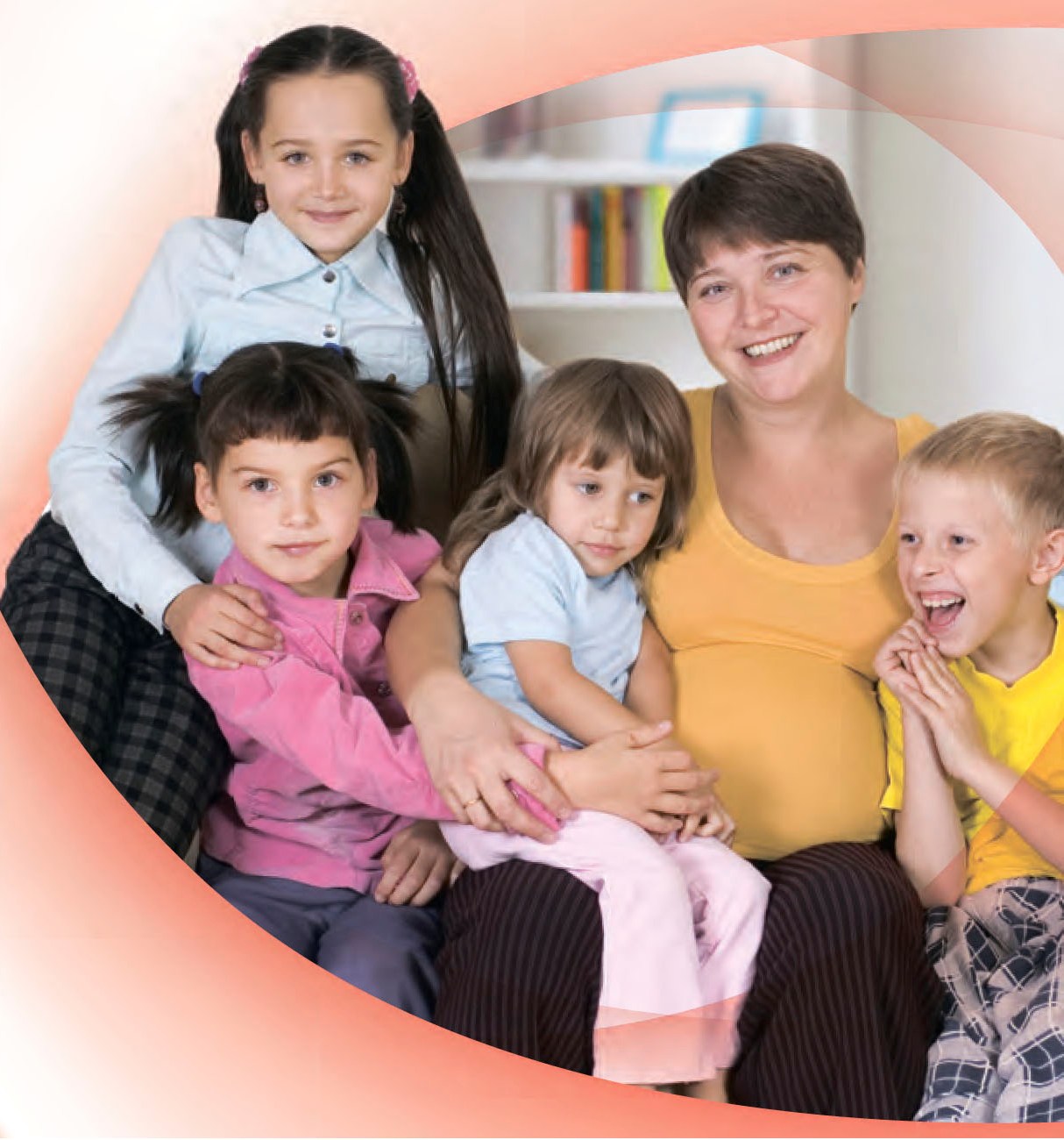 В Саратовской области 115 семей обратились  за  ежемесячной выплатой из средств материнского капитала