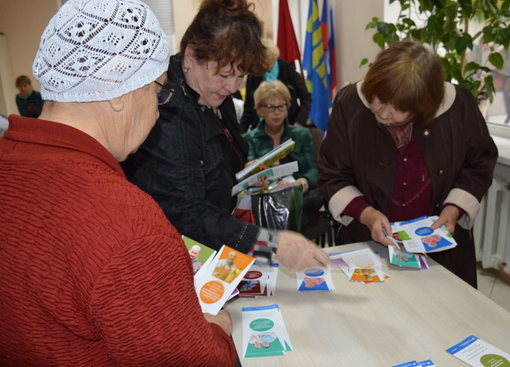 О перерасчётах пенсий рассказали на встрече с пенсионерами 