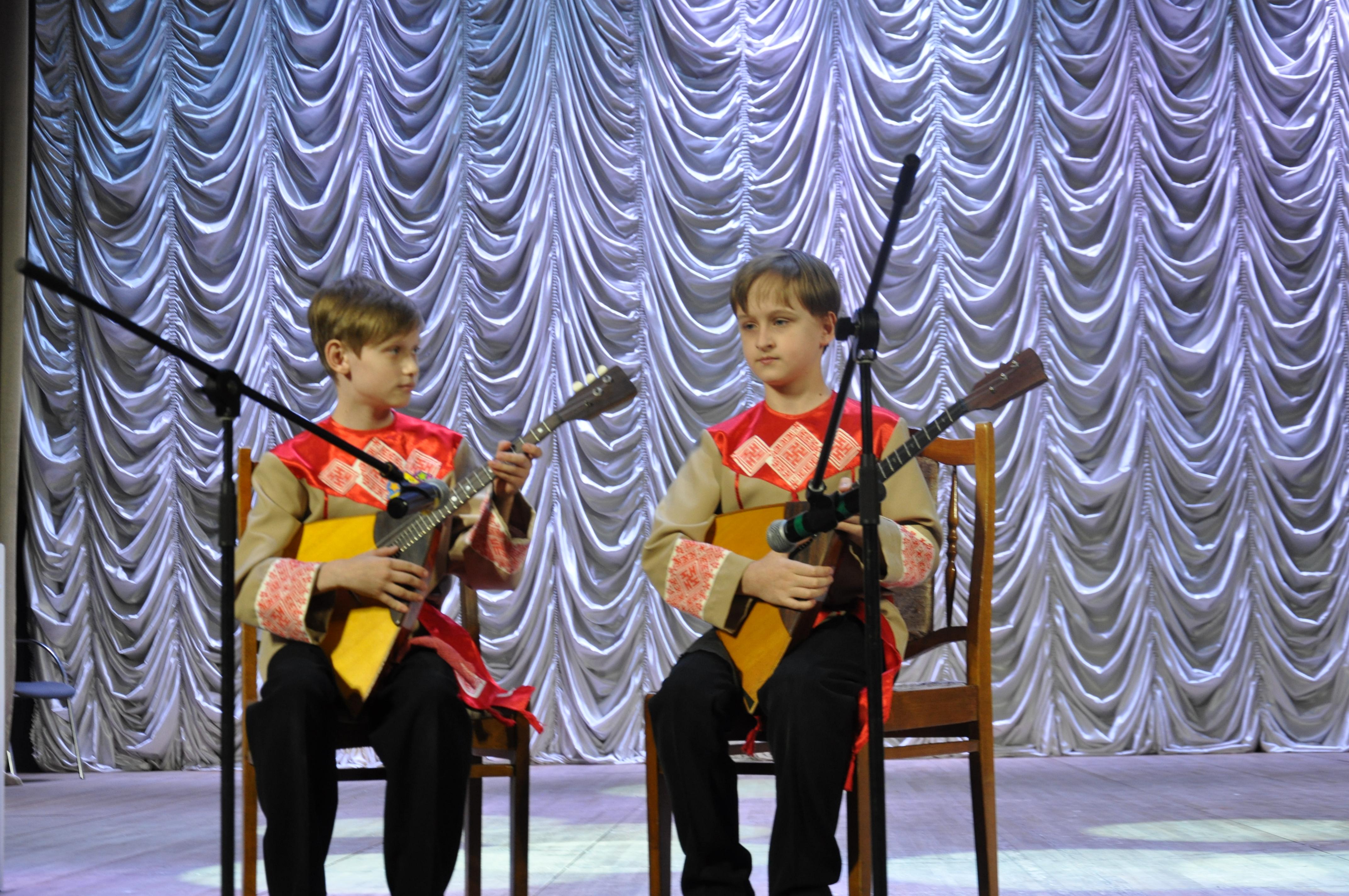 В Смоленске зажглись «Хрустальные звездочки».