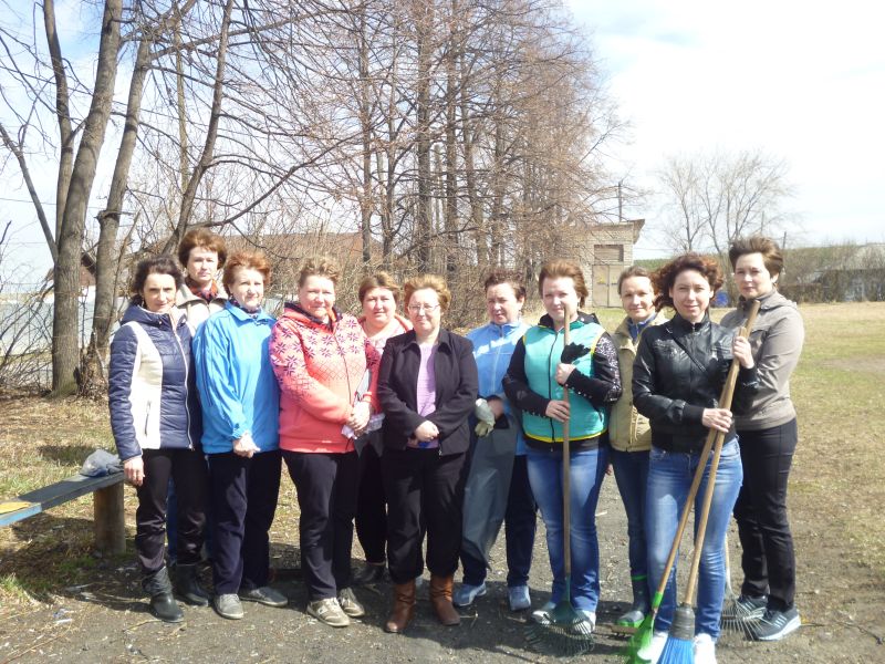 Сотрудники Управления Пенсионного фонда РФ в Талицком районе вышли на «субботник»