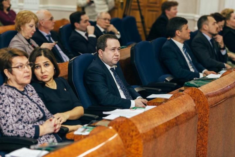 Эдуард Вафин на итоговом заседании МСЭ вручил награды сотрудникам