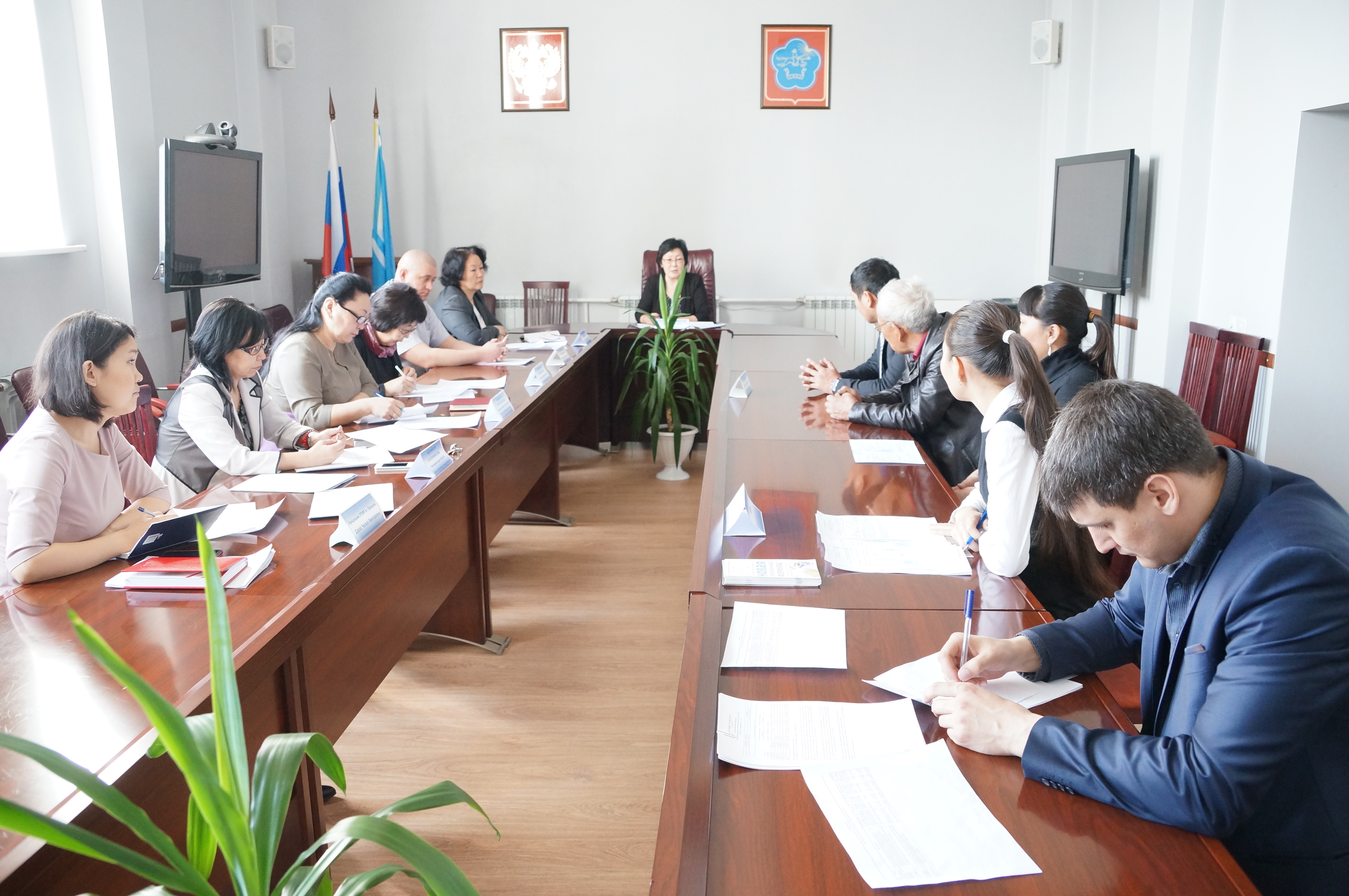 В ОПФР по Республике Тыва состоялось очередное заседание комиссии Отделения по вопросам уплаты страховых взносов