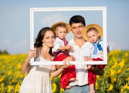 Исетский район: сертификат к празднику