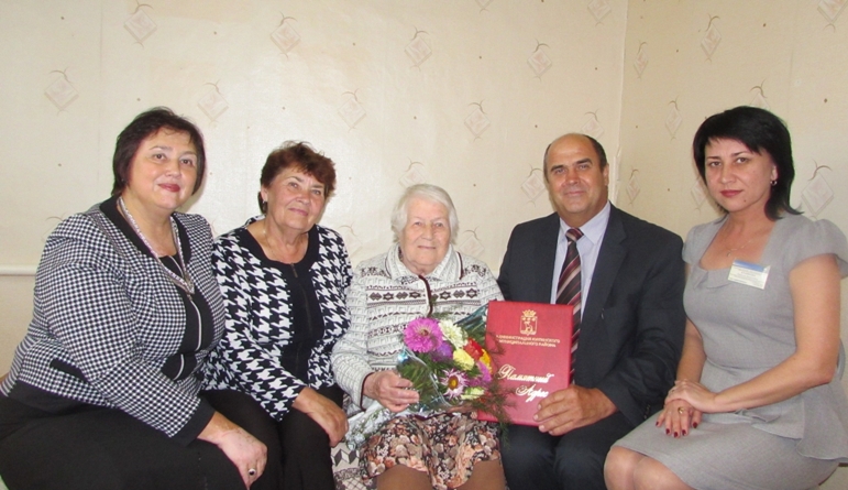 Долгожительнице Юргинского района  – почет и уважение