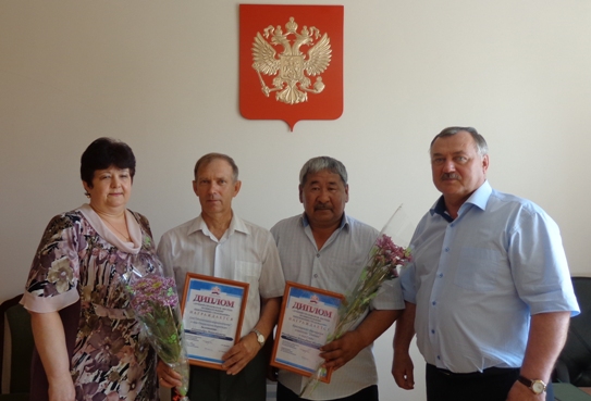 Награждены лучшие страхователи Исетского района