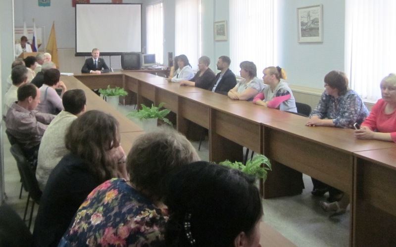 Начальник УПФР в Сенгилеевском районе Алексей Кулаков поздравил представителей бизнеса с Днем российского предпринимательства