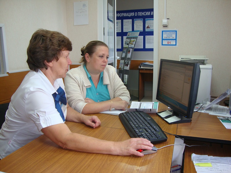 Представители Управления ПФР в Сенгилеевском районе провели обучающее занятие для работников МФЦ