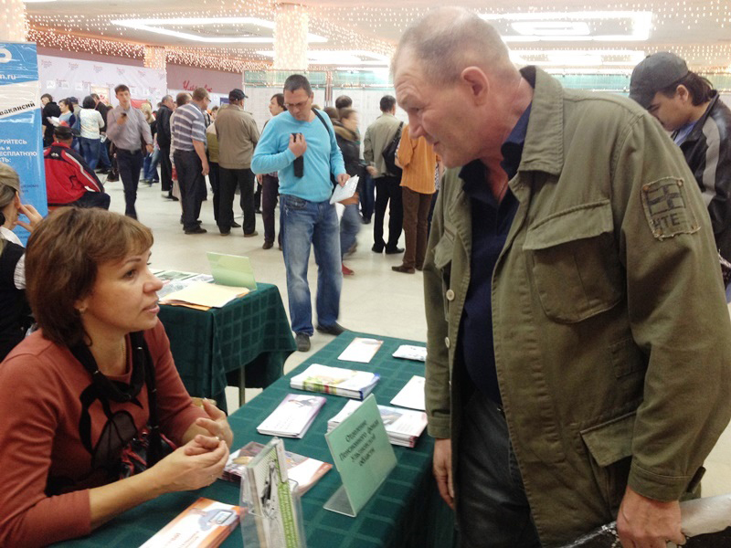 Представители Отделения Пенсионного фонда РФ по Ульяновской области проконсультировали участников молодежной ярмарки вакансий 