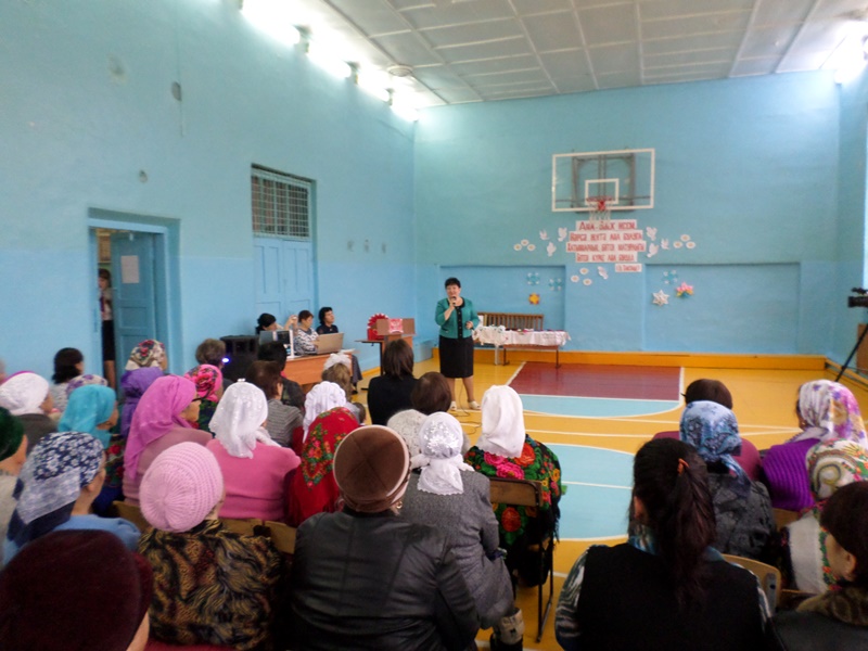 В День матери жителям села Старый Атлаш рассказали об электронных сервисах ПФР