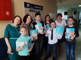 Воронежские школьники посетили клиентскую службу Коминтерновского района города