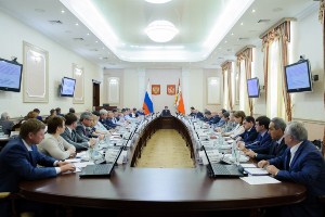 Вопрос о предоставлении государственных услуг органами ПФР на территории Воронежской области - один из основных в ходе еженедельного оперативного совещания у губернатора области