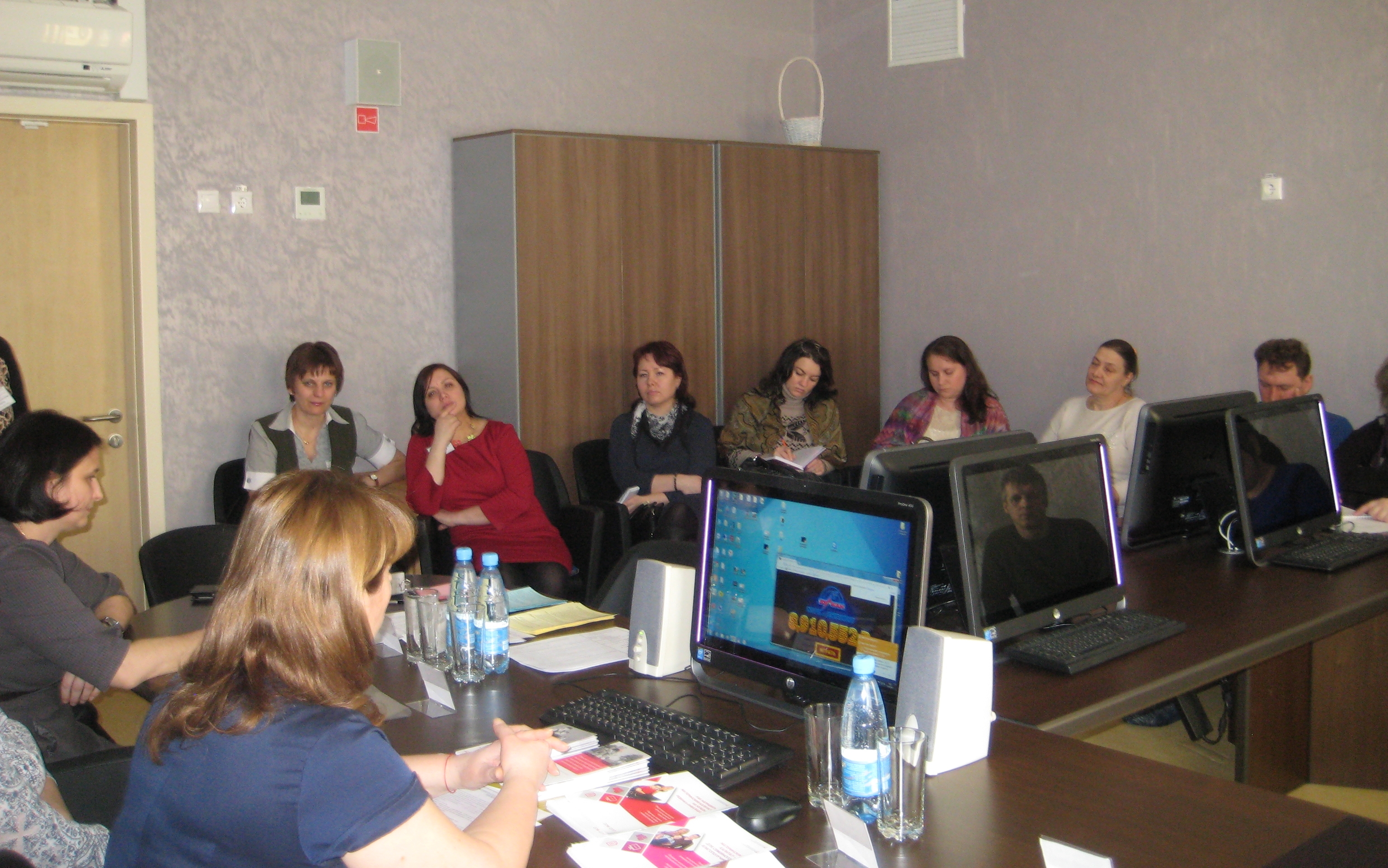 В Новом Уренгое состоялась встреча с родителями детей-инвалидов.