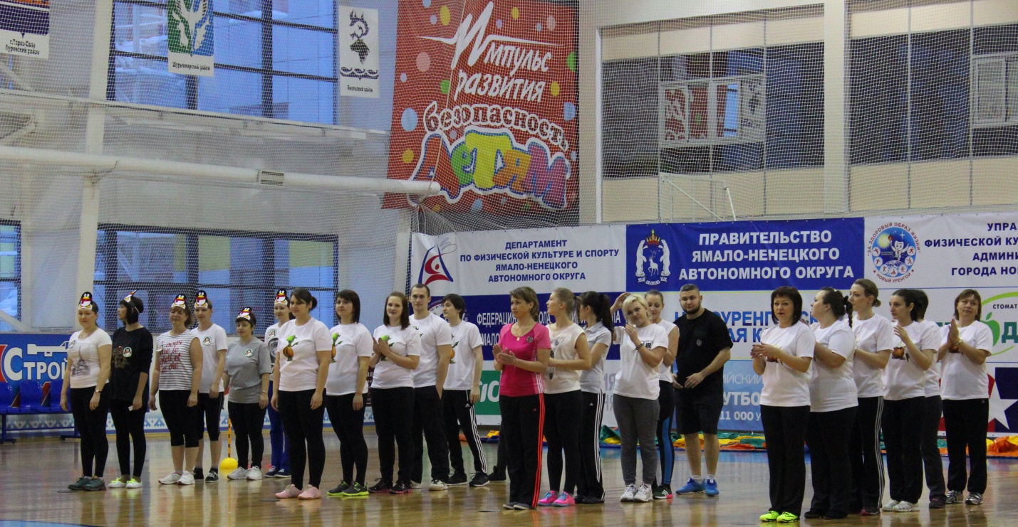 12 декабря  в  г. Новый  Уренгой  состоялись  «Веселые  старты», посвященные  25летию ПФР.  