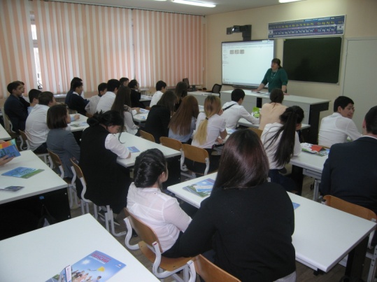  УПФР г. Новый Уренгой  проведен урок «Пенсионной грамотности» для учащихся 10-11классов. 