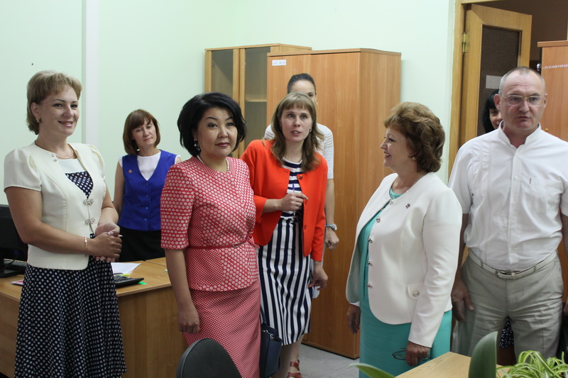 Выплатной центр принимает гостей