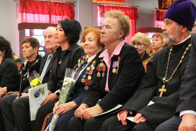  В День Матери почтили память погибших сыновей