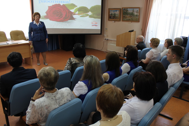 Награды в День социального работника