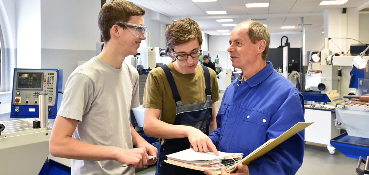 Более 2 тысяч работодателей получили субсидии Социального фонда за найм сотрудников