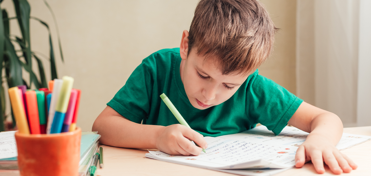 Прием заявлений на новые пособия семьям с детьми от 8 до 17 лет начнется с 1 мая