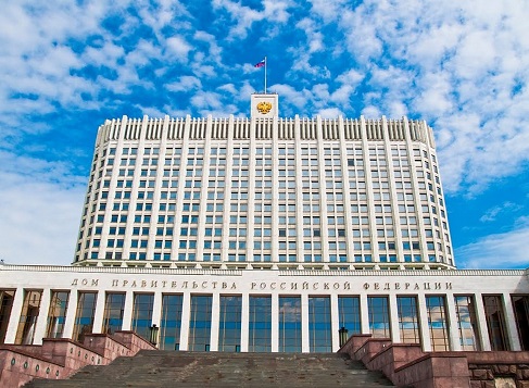 Правительство выделило дополнительное финансирование на выплаты социальным и медицинским работникам