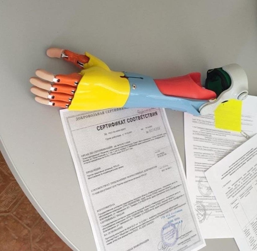 В Приамурье отделение Фонда обеспечило современным протезом 7-летнюю девочку