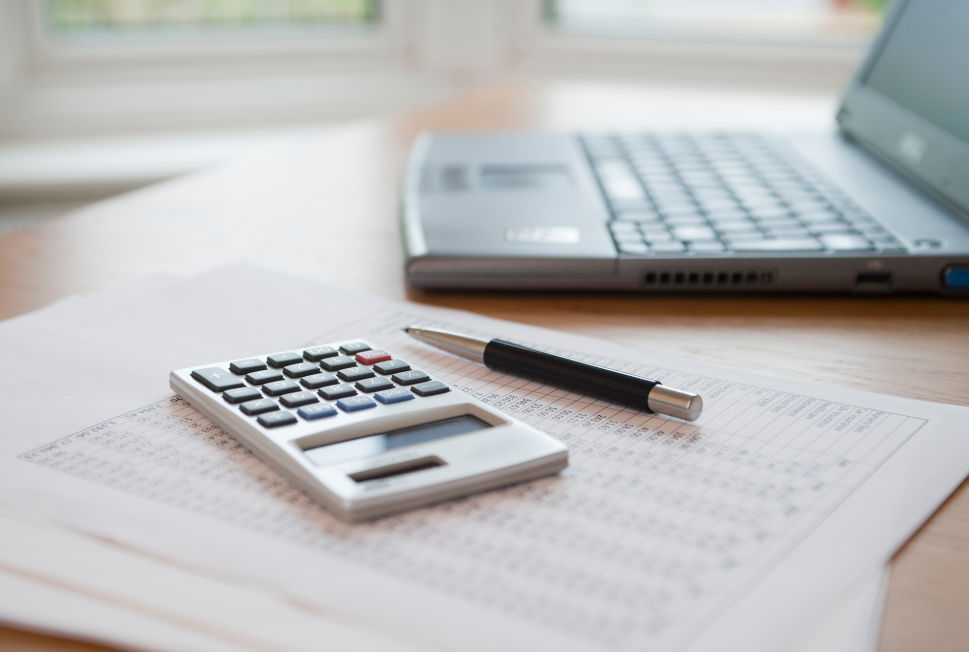 МРОТ на 2023 год предлагается увеличить до 16 242 рублей, а прожиточный минимум – до 14 375 рублей